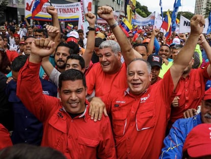 El dirigente chavista Diosdado cabello (centro) el pasado lunes.