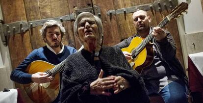 Celeste Rodrigues, con Pedro Castro y André Ramos.