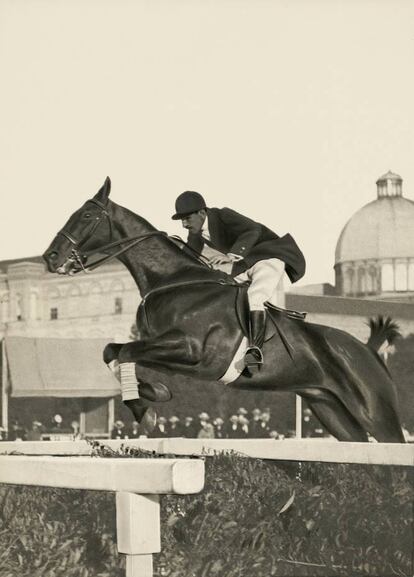 Junio de 1912. El conde de Torrepalma, con su caballo «Vendeen», ganó la Copa de Madrid.