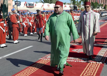 El rey Mohamed VI de Marruecos, de visita en El Aaiún, capital del Sahara Occidental, en 2015.