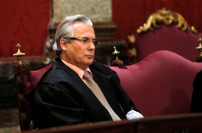 O juiz Baltasar Garzón no Tribunal Supremo, em Madri, na primeira jornada do julgamento por prevaricação, em 2012.