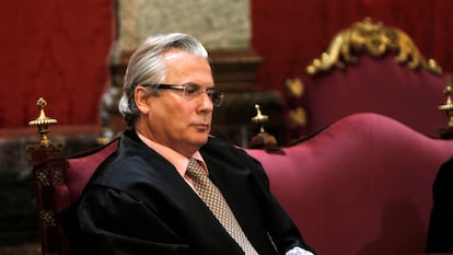 El juez Baltasar Garzón, en el Tribunal Supremo, en Madrid, en la primera jornada del juicio por prevaricación en 2012.