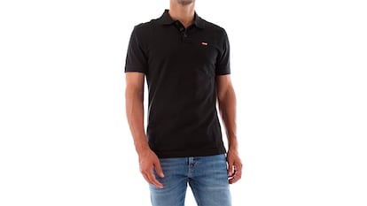 Regalos para hombres sobre fondo blanco.