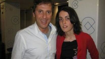 Paco González, con Lorena, la agresora de su familia.