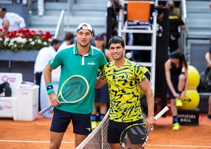 Alcaraz Y Struff, antes del comienzo del partido.
