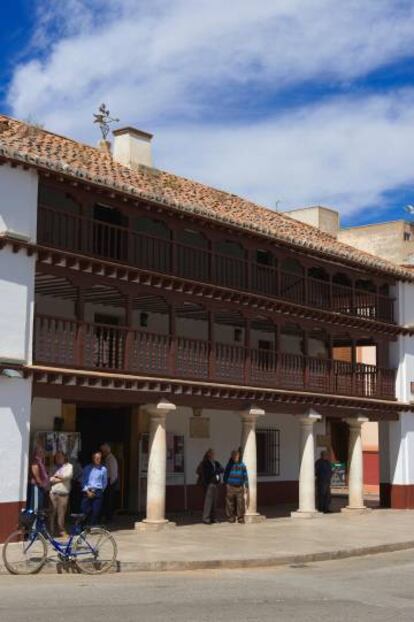 La Posada de los Portales, en la plaza de España de Tomelloso.