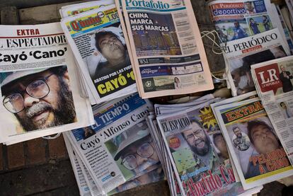 Portadas de la prensa colombiana informando de la muerte de Alfonso Cano.