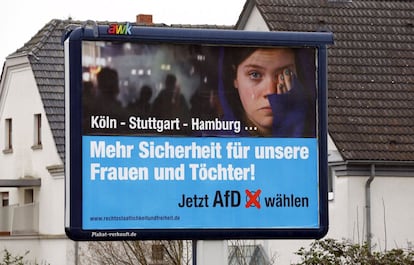 Cartel del partido de extrema derecha Alternativa para Alemania.