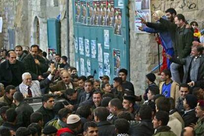 Mahmud Abbas, durante un acto electoral en Nablús, ayer jueves.