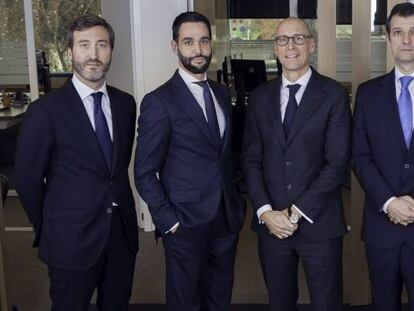 De izquierda a derecha equipo de Commerzbank: Pedro Menéndez, Antonio Rocamora, Andreas Schwung, Jorge de Sedano y Marta Ortega.