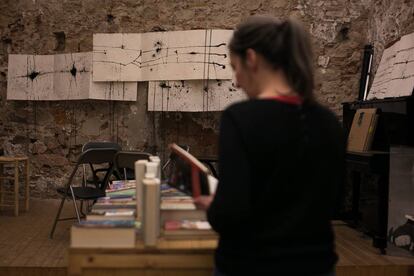 La llibreria Calders, on Francesca Llopis exposa 'Infiltrada'. 