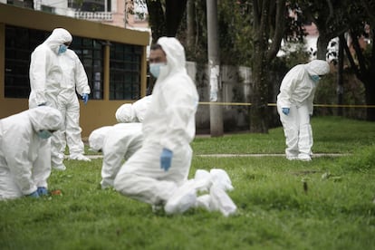 En el occidente de Bogotá avanza, este mismo domingo, el operativo de investigación criminal en el lugar del atentado contra el congresista y precandidato presidencial.