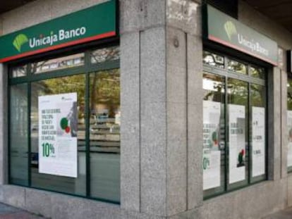 Los sindicatos piden a la plantilla de Unicaja Banco que vaya a la huelga este viernes