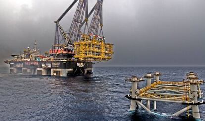 Trabajos en la plataforma de Castor en octubre de 2013.
