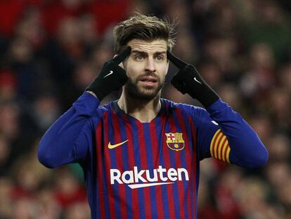 Piqué pide cordura a sus compañeros en el Pizjuán.