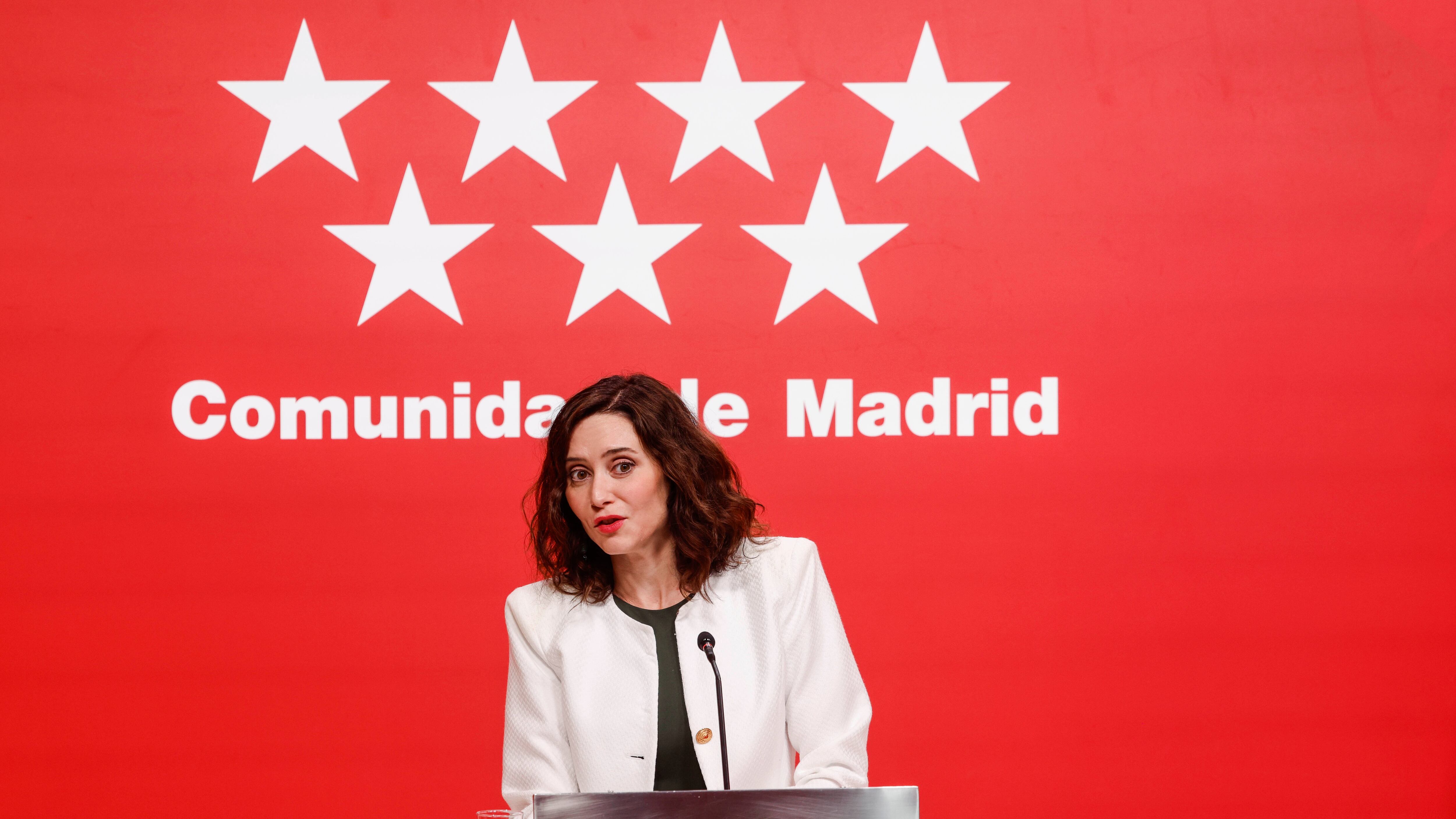 La presidenta de la Comunidad de Madrid, Isabel Díaz Ayuso, durante una rueda de prensa tras la reunión del Consejo de Gobierno, en la Real Casa de Correos.