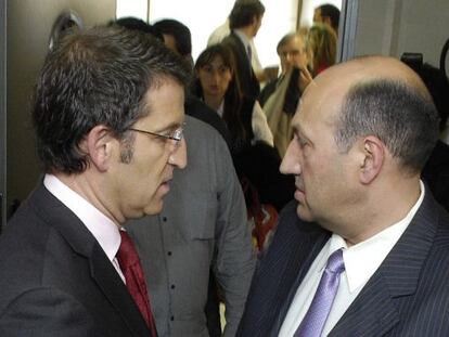 El presidente de la Xunta junto al delegado en Ourense, Rogelio Mart&iacute;nez 