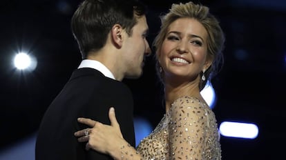 Ivanka Trump y su esposo, Jared Kushner, durante el Freedom Ball, en Washington, el pasado 20 de enero. 