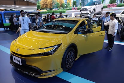 Toyota Prius en el salón del motor Gaikindo, en Tangerang (Indonesia), el 23 de julio.