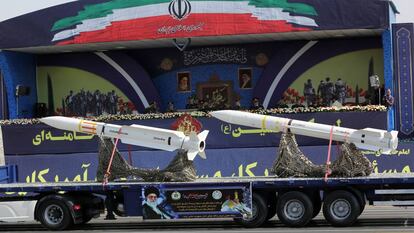 Caminhão com mísseis durante um desfile militar em Teerã, em setembro passado.