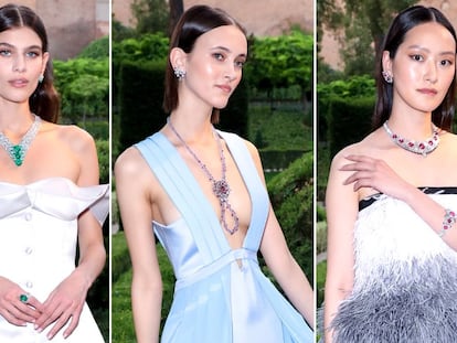 Tres modelos lucen piezas de la colección de alta joyería de Cartier en una fiesta celebrada en el palacio de Liria de Madrid el 14 de junio de 2022.