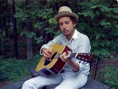 Bob Dylan durant l'enregistrament del disc 'Self portrait' el 1970.