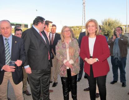 La ministra de Empleo, Fátima Báñez, visita la cooperativa El Alcázar.
 
 