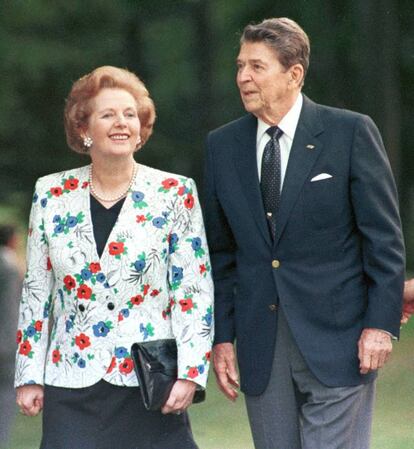 Ronald Reagan y Margaret Thatcher, en la cumbre del G-7 en Toronto, en 1988.