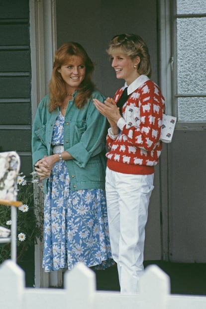 Ladi Di y Sarah Ferguson en 1981.