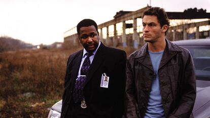 Wendell Pierce y Dominic West, en 'The Wire'.