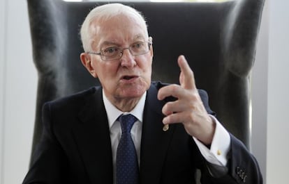 El director del Instituto Cervantes, Víctor García de la Concha, en la FIL de Guadalajara.
