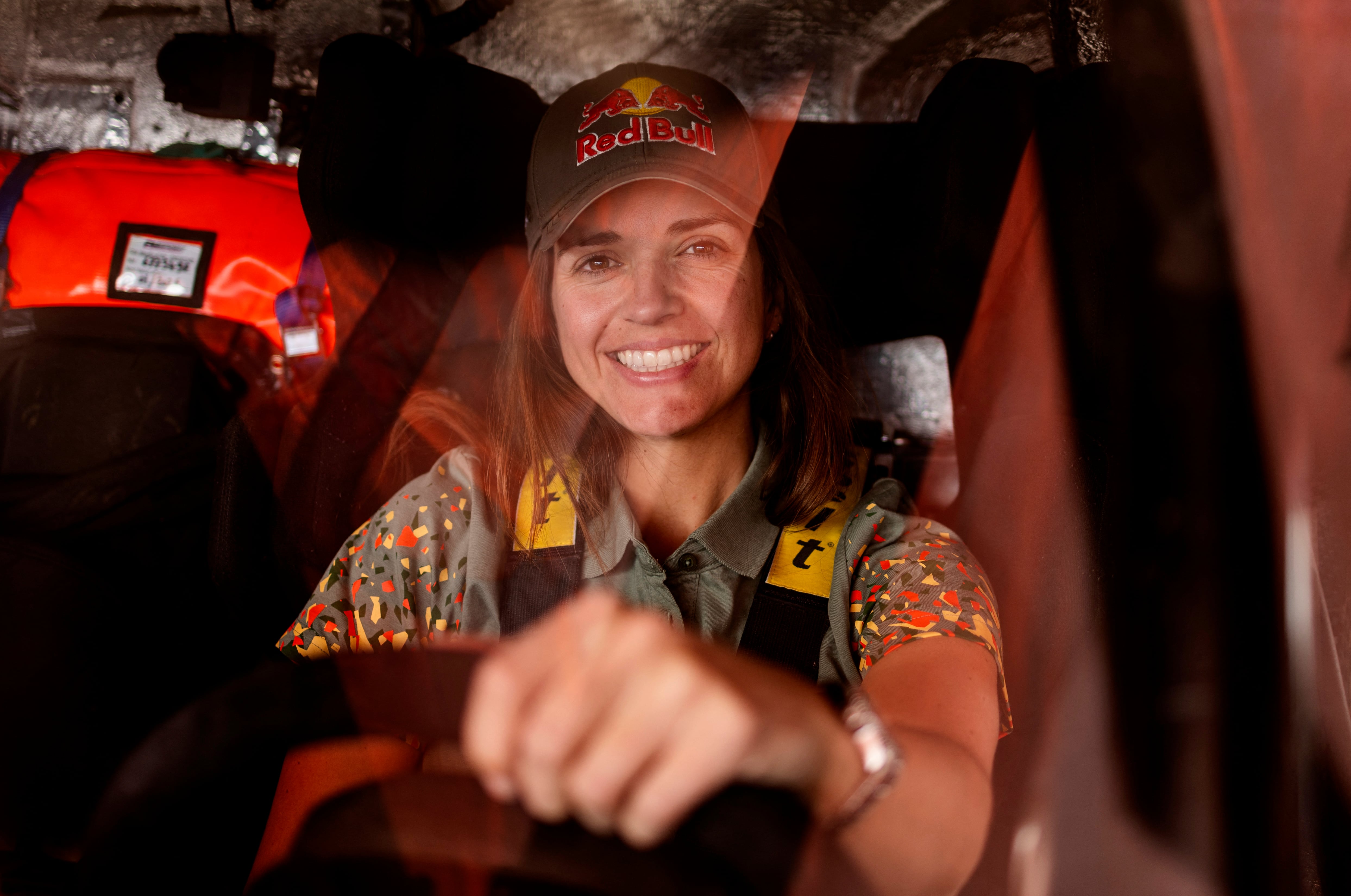 Cristina Gutiérrez, piloto de Dacia en el Rally Dakar: “Todavía somos muy pocas, pero llegarán más compañeras”