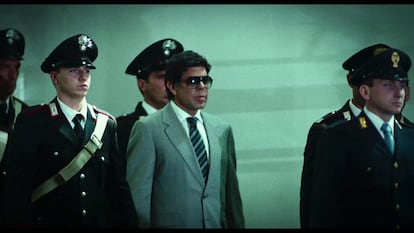 Pierfrancesco Favino (centro), en la piel de Tommaso Buscetta, en una imagen de 'El traidor', de Marco Bellocchio.