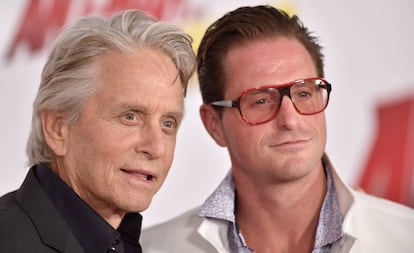 Michael Douglas y su hijo Cameron, en Los Ángeles (California) el año pasado.