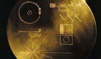El disco con el mensaje de los terrícolas en las Voyager.