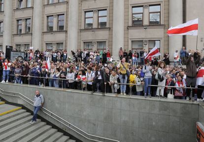 Decenas de miles de personas han vuelto a salir a las calles de Minsk para protestar contra los resultados de las elecciones presidenciales del pasado 9 de agosto.