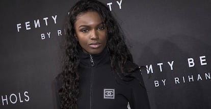 La modelo Leomie Anderson en la Fashion Week de Londres.