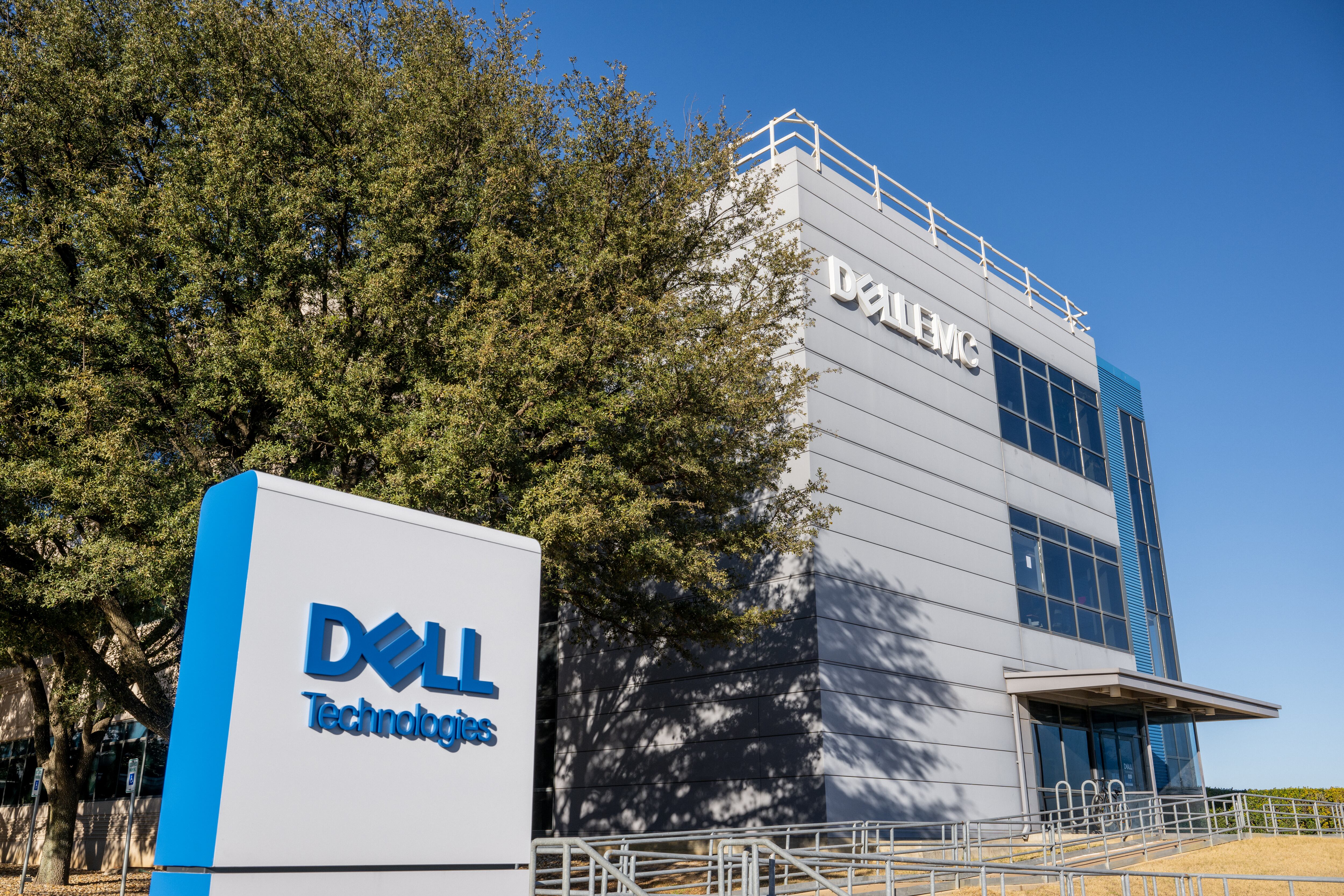 Dell se dispara un 40% en Bolsa tras anunciar fuertes previsiones al calor de la IA