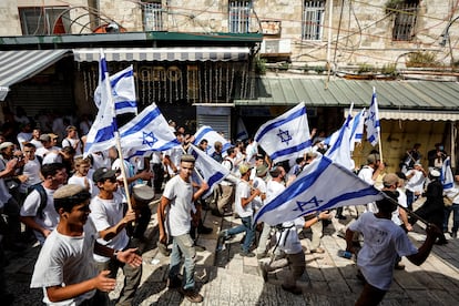 Manifestantes judíos, este domingo en la Ciudad Vieja de Jerusalén.