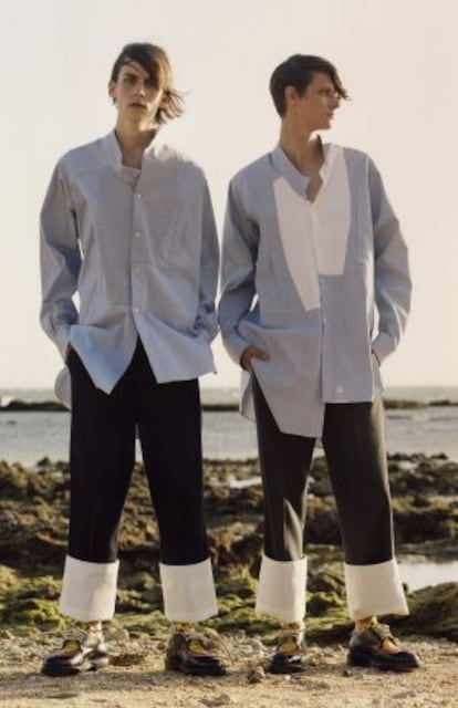 Modelos de la colección de primavera-verano de hombre de Loewe diseñadas por el norirlandés Jonathan Anderson.
