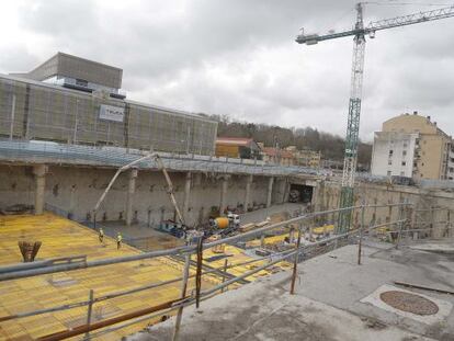 Estado de las obras de la futura estación de autobuses de San Sebastián, que estará lista para finales de 2015.