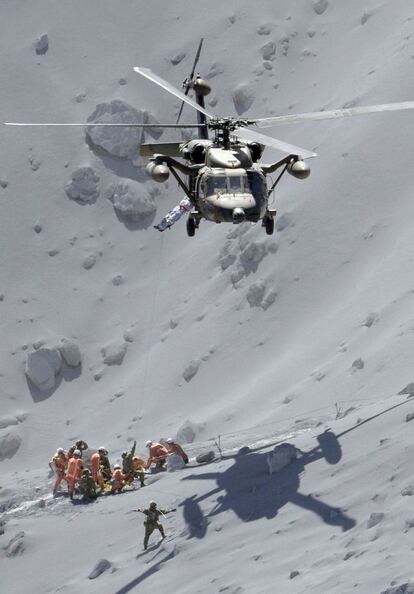 240 excursionistas han sido evacuados en helicóptero.