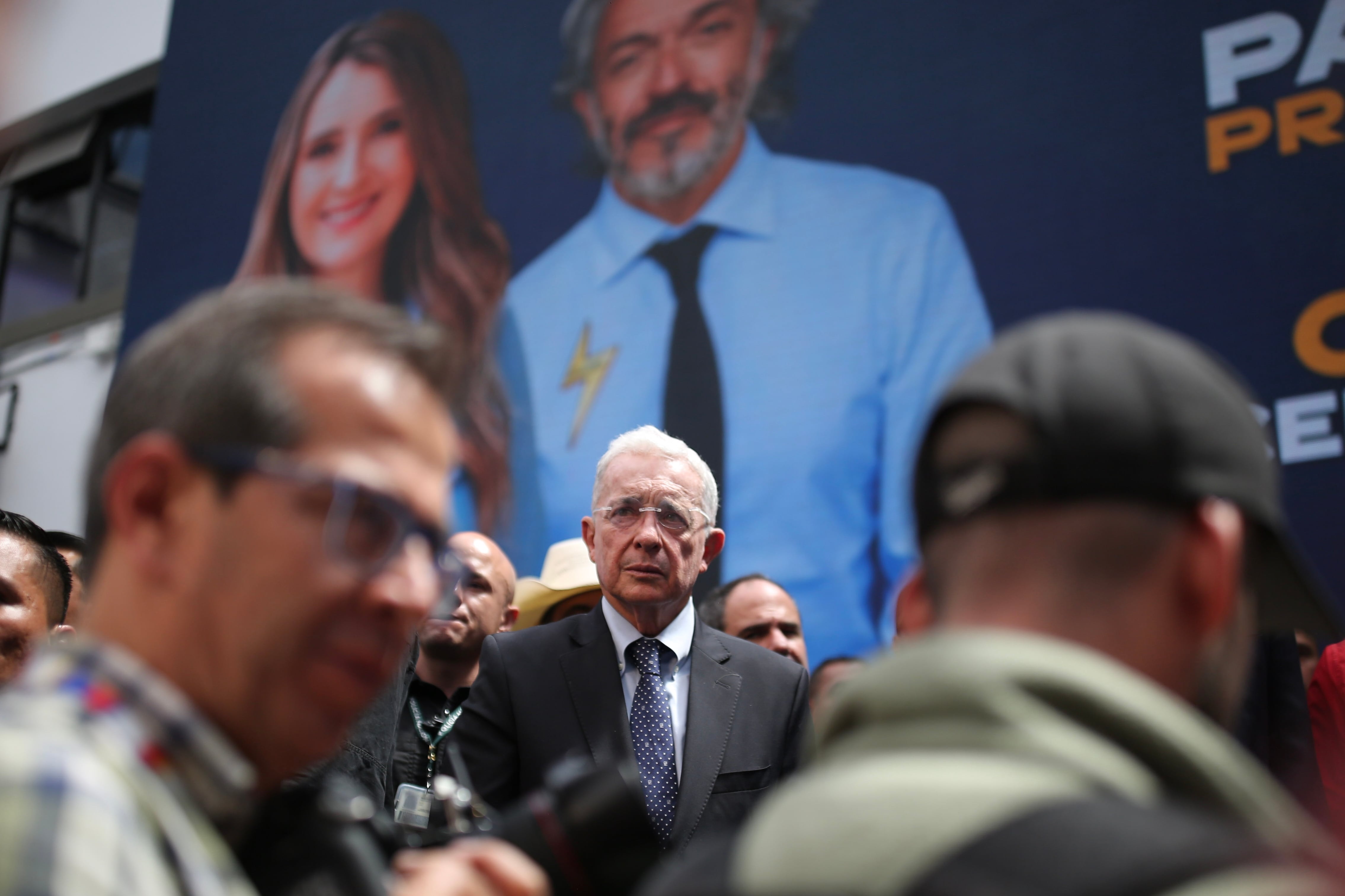 Elecciones 2026: el viacrucis de la derecha y la pasión de Uribe