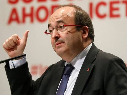 El candidat del PSC a la presidència de la Generalitat, Miquel Iceta, en un míting a Rubí, Barcelona.
