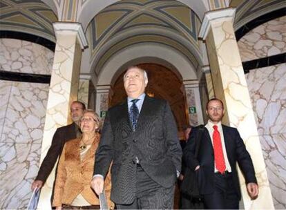 Miguel Ángel Moratinos, ayer, a su llegada al Palau de Pedralbes.