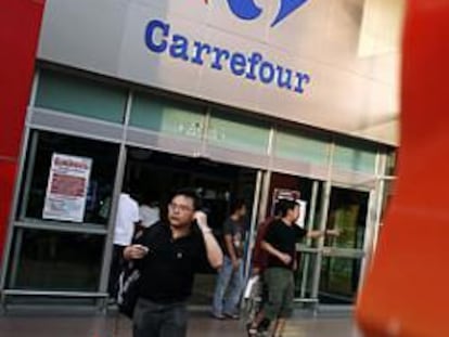 Carrefour aprueba hoy la salida a Bolsa de Dia en pleno debate sobre su dirección