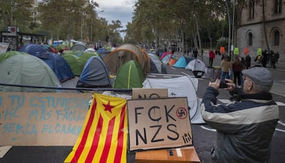 L'acampada de la plaça de la Universitat, aquest dissabte.