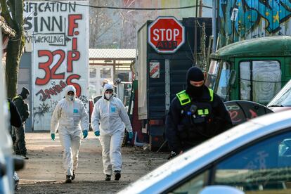 Operación de búsqueda de Burkhard Garweg y Ernst-Volker Staub de unidades especiales de la policía en Berlín el pasado 3 de marzo.