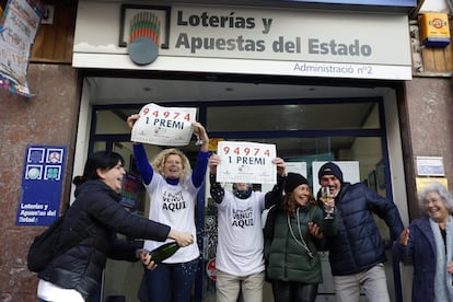  Administración de lotería de Corbera de Llobregat (Barcelona) que ha sido agraciada con el primer premio del sorteo de El Niño. 