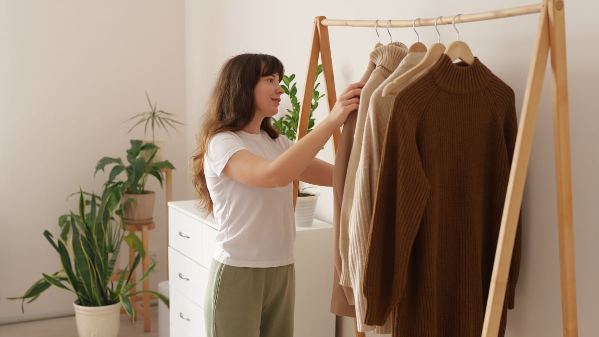El cárdigan para mujer más deseado: un básico de entretiempo disponible en 19 colores
